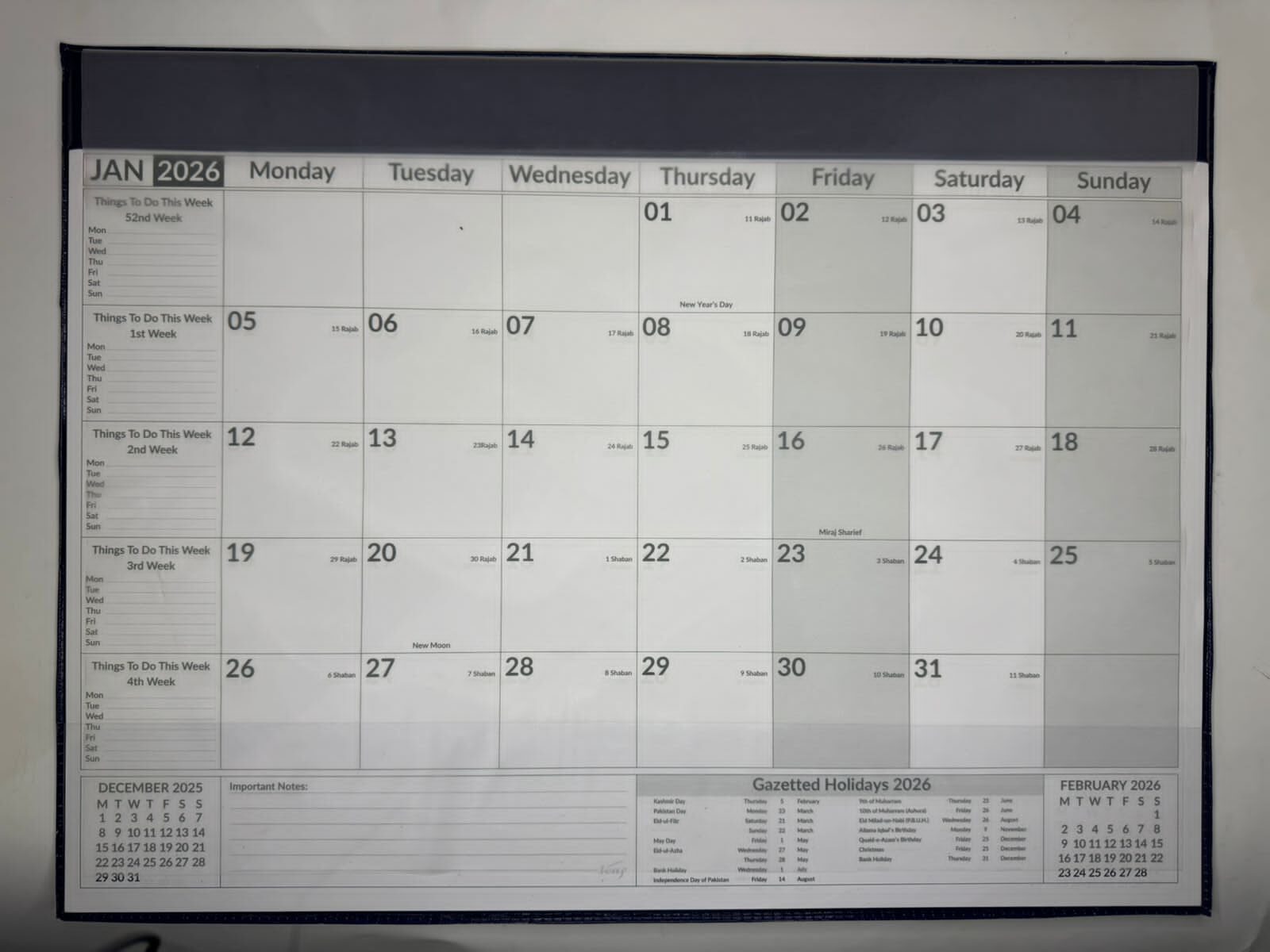 Table Planner 2026 with Transparent Top Cover - Image 2